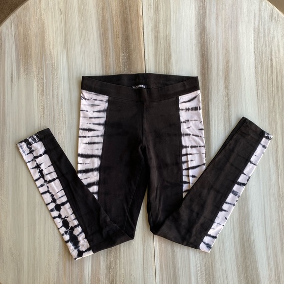 Express Leggings - Picture 2 of 3